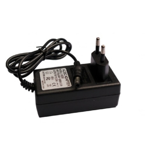 ALIMENTATORE 15VDC 3A DA MURO SWITCHING JACK 5,5x2,1 POSITIVO AL CENTRO
